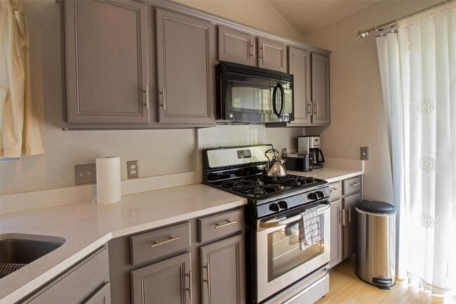 Building Photo - 1509 Treadwell St