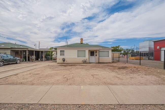 Building Photo - 1717 Cannell Ave