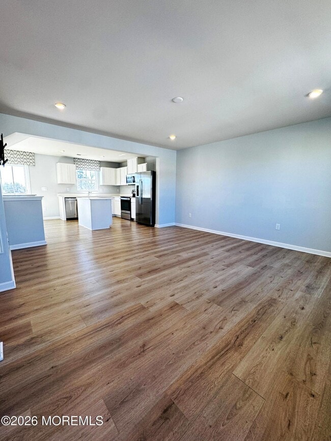 Building Photo - 207 Cyprus Ct