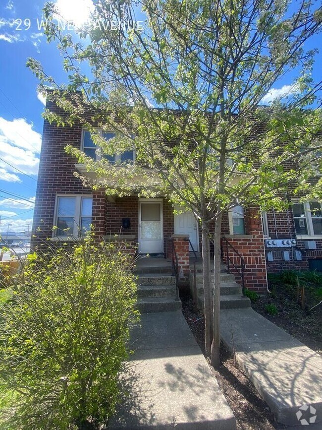 Building Photo - 29 W Neff Ave