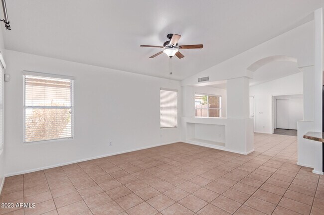 Building Photo - 4354 E Campo Bello Dr