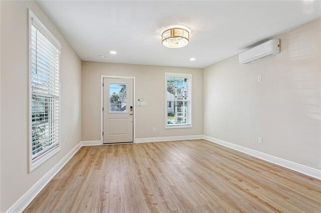 Building Photo - 1324 Cambronne St