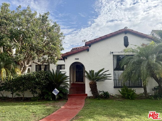 Building Photo - 6450 Drexel Ave
