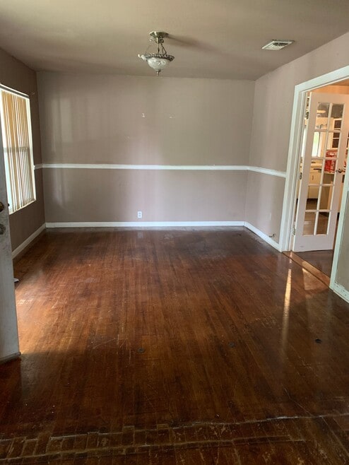 Building Photo - 631 El Monte Blvd