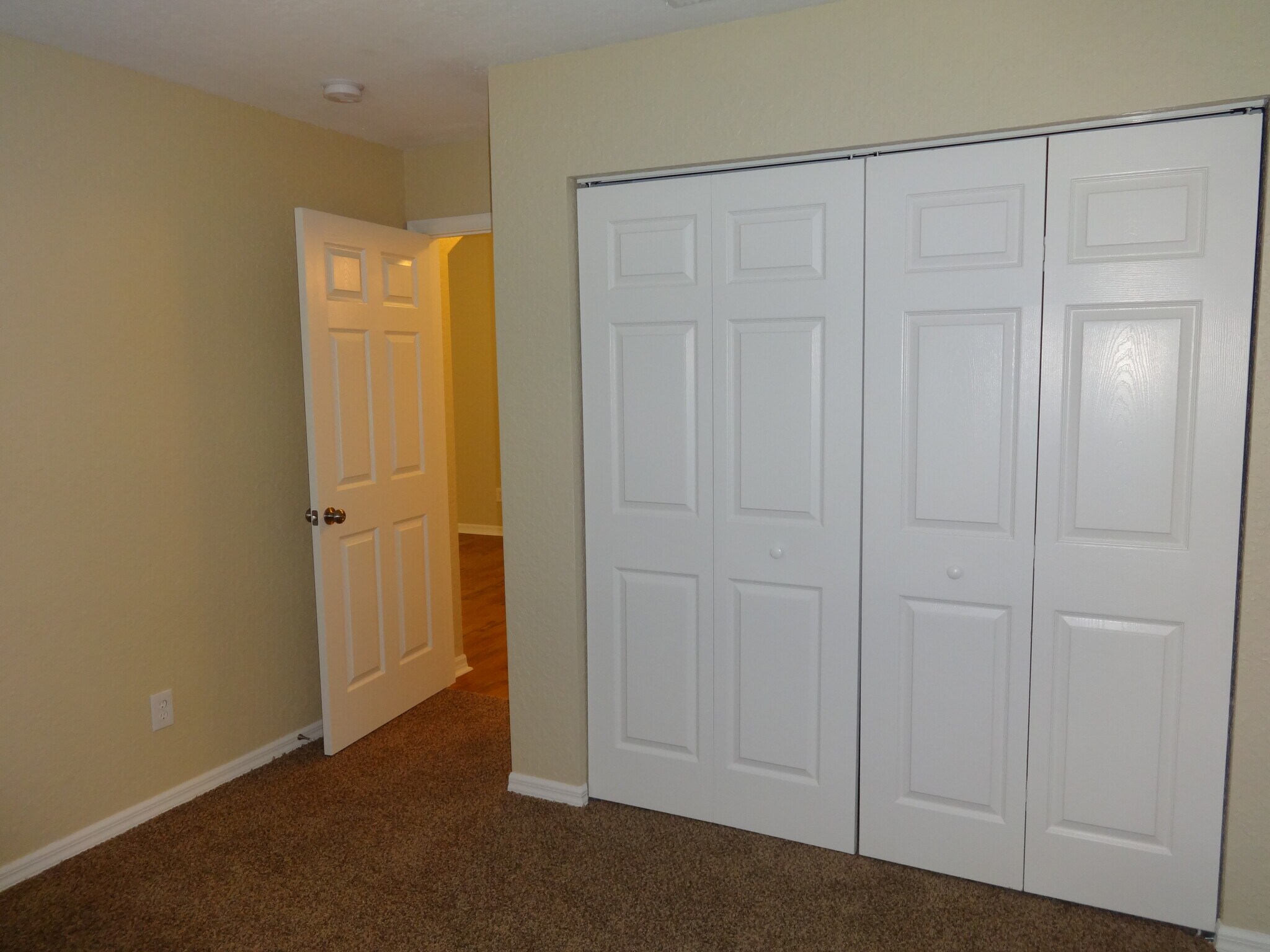 Building Photo - 3965 SW Laffite St