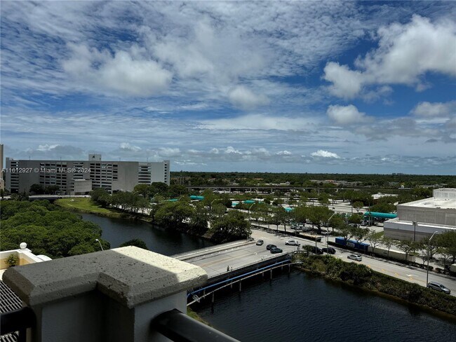 Building Photo - 8390 SW 72nd Ave