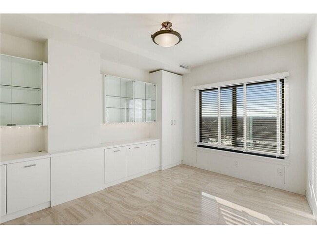 Building Photo - 2950 Dean Pkwy