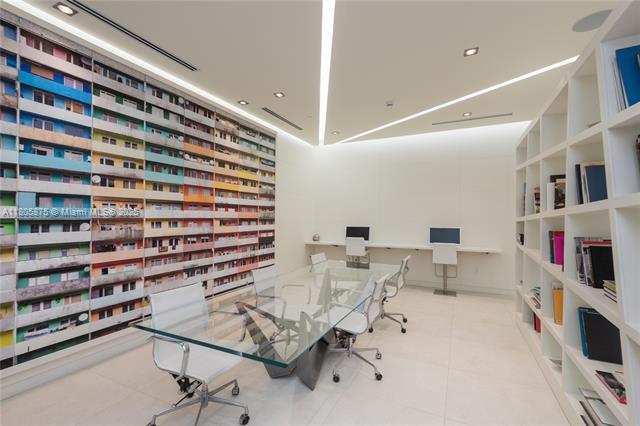 Building Photo - 4250 Biscayne Blvd