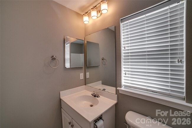 Building Photo - 6434 Gatesville Ln