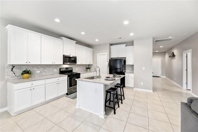 Building Photo - 204 Tulum Ter