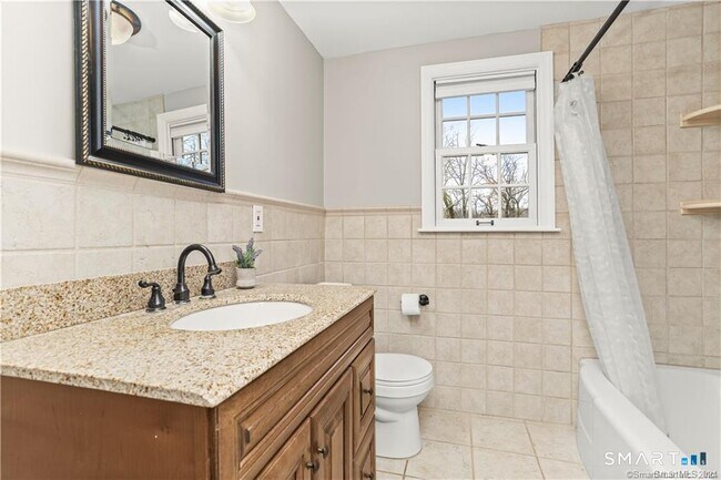 Building Photo - 608 Stillson Rd