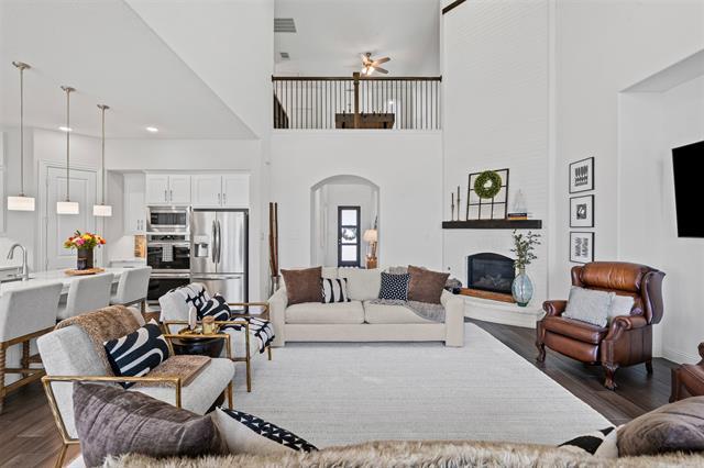 Building Photo - 1720 Rolling Heights Ln