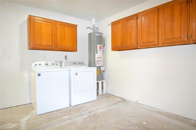 Building Photo - 2434 Planters Row