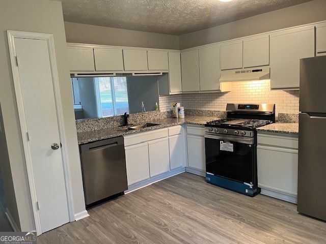 Building Photo - 1560 Pin Oak Ln SE