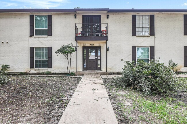 Building Photo - 4008RCC