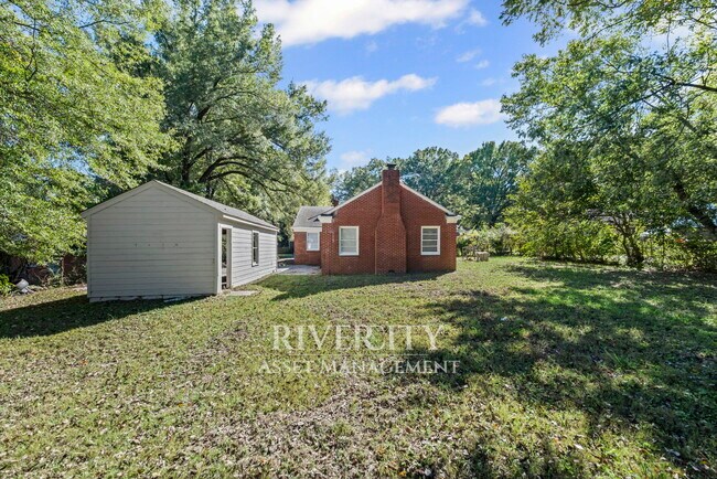 Building Photo - 1598 Frayser Blvd