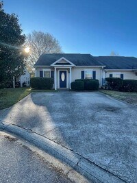 Building Photo - 138 W Middlebury Ln SW