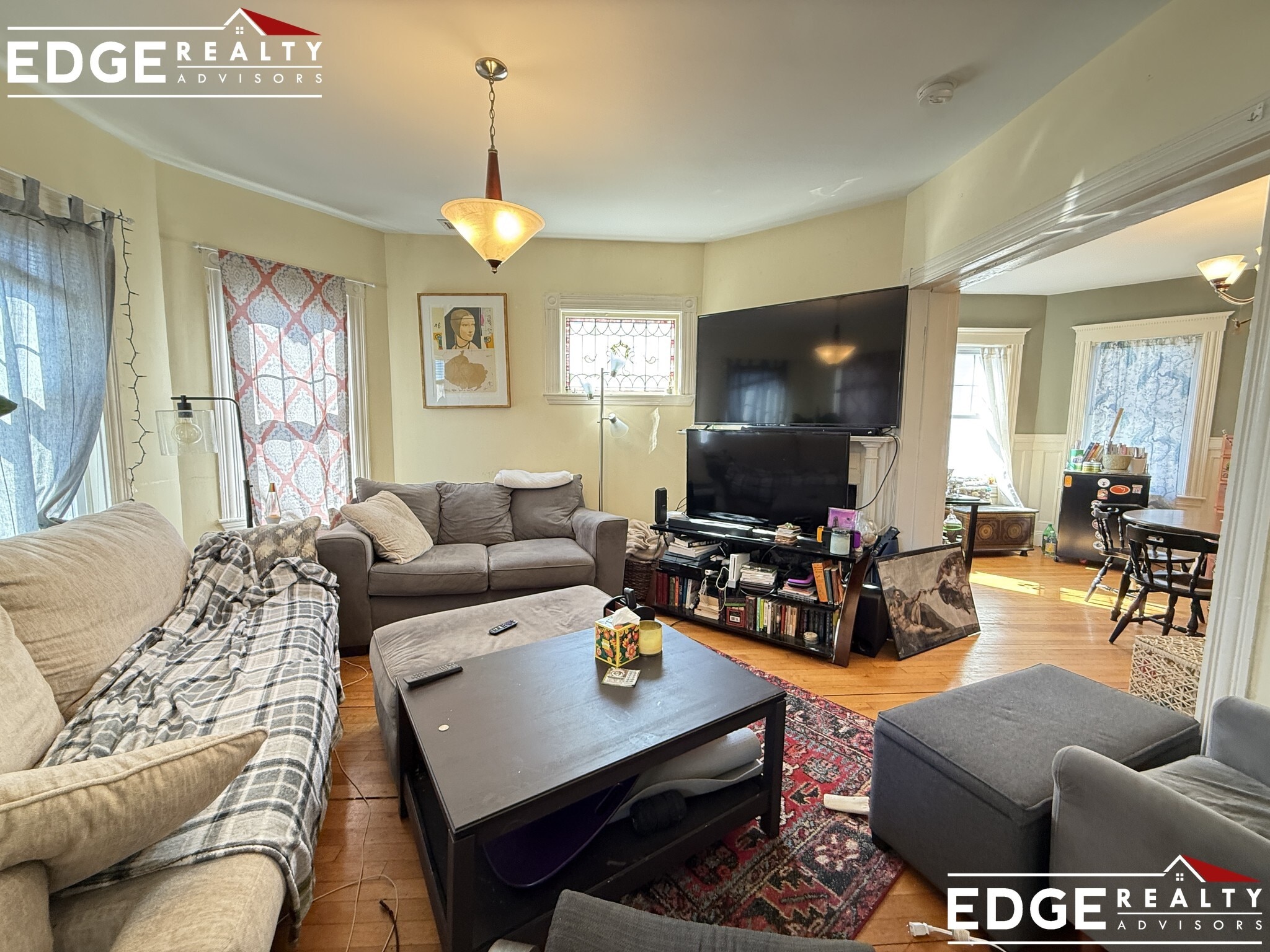 Building Photo - 24 Burton St