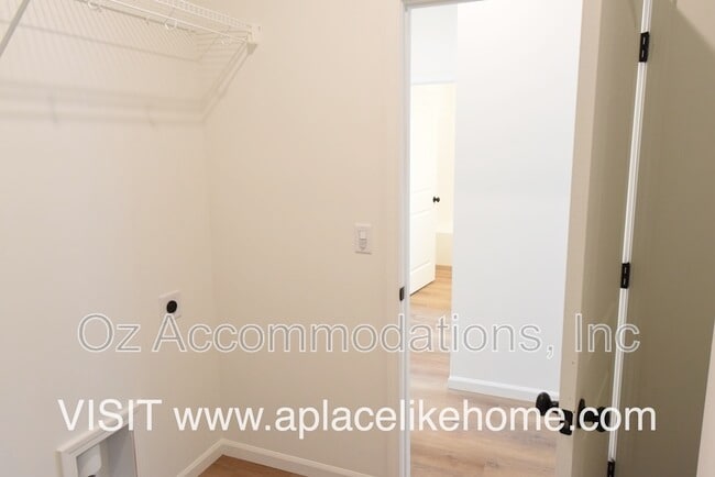 Building Photo - 3009 NW 96th St