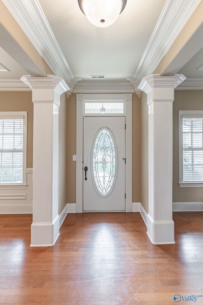 Building Photo - 105 Blanca Dr