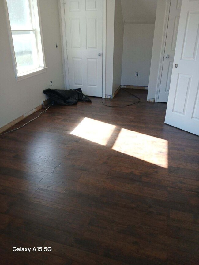 Building Photo - 44 Luden St