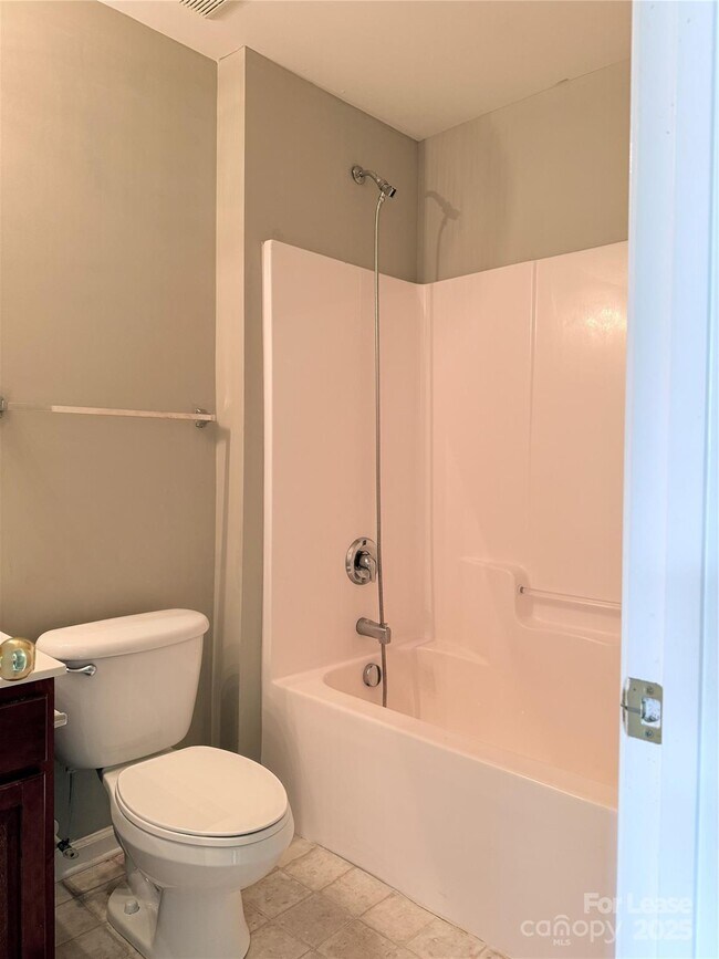 Building Photo - 4917 Sunburst Ln