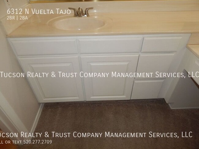 Building Photo - 6312 N Vuelta Tajo