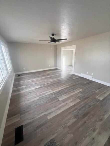 Building Photo - 643 N 2400 E