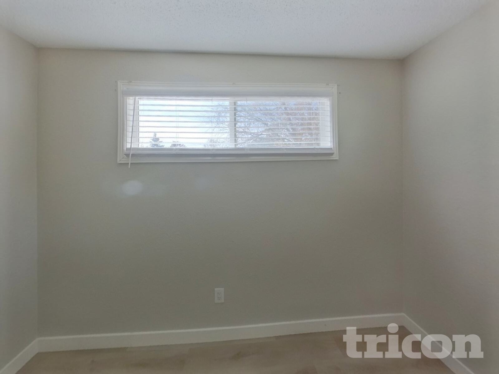 Building Photo - 1548 Glacier Dr