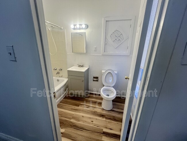 Building Photo - 26 N 16th St