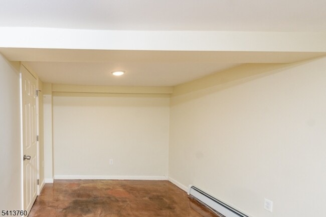 Building Photo - 214 Woodcliff Ave