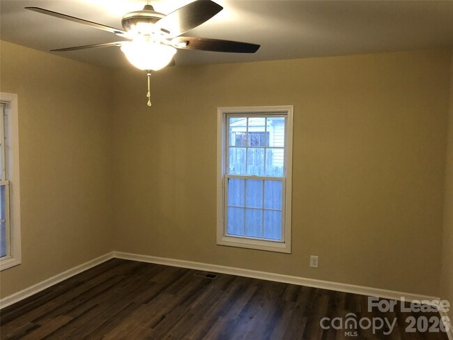 Building Photo - 3714 NC-27