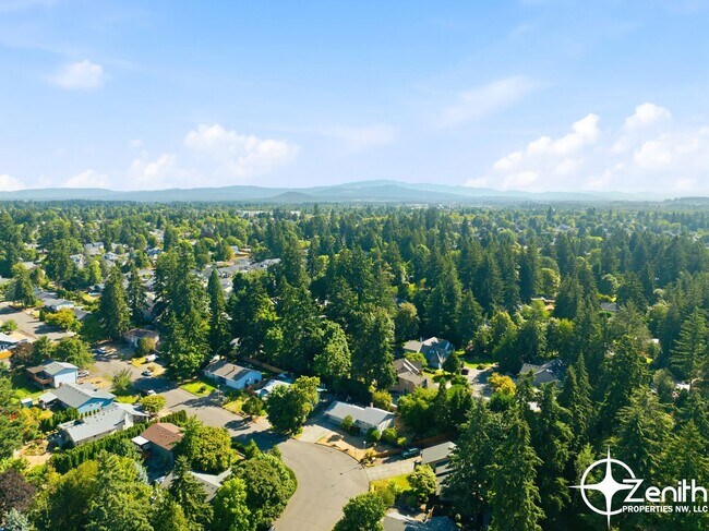 Building Photo - 2409 SE 139th Ave