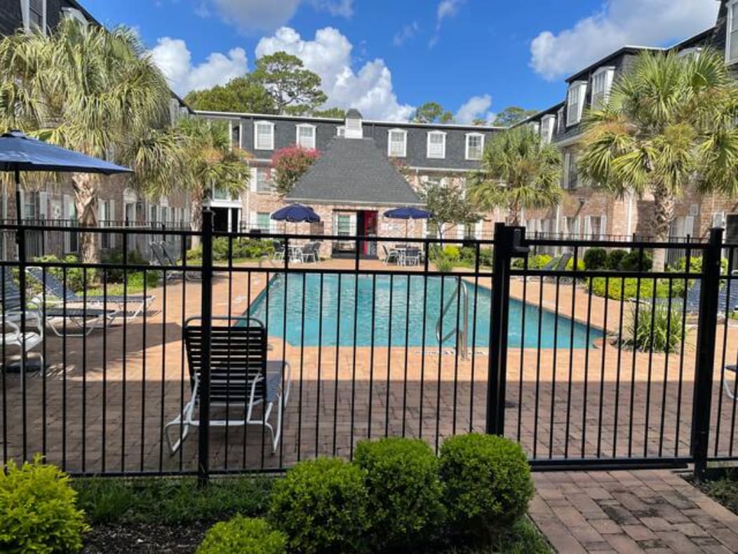 Pool Area - 361 N Post Oak Ln