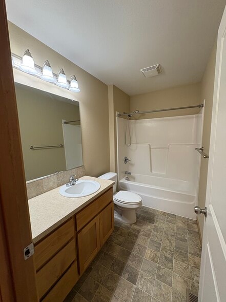 Bathroom - 311 SW Juniper Ave