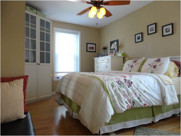 Back Bedroom - 478 Hermit St