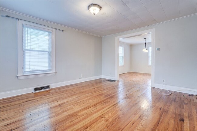 Building Photo - 151 Hampden Rd