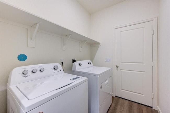 Building Photo - 5903 Grantgrala Dr