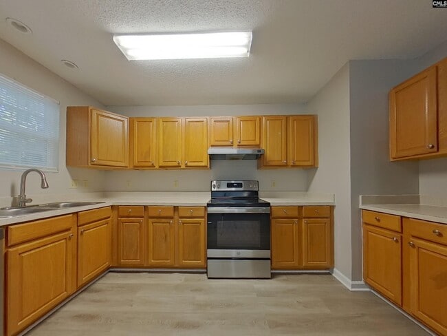 Building Photo - 124 Devonport Dr