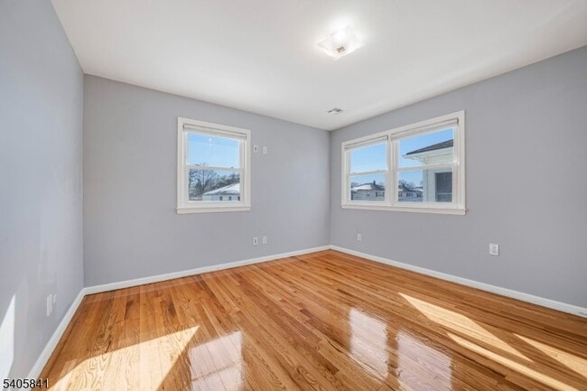 Building Photo - 686 Gates Terrace