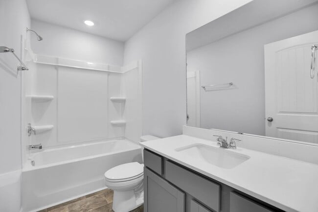 Building Photo - 719 Ashbrook Dr