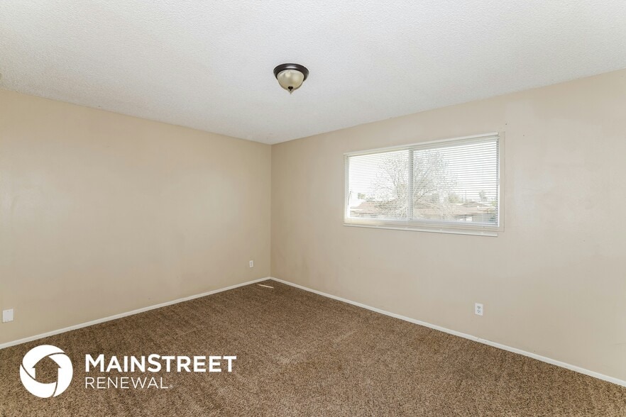 Building Photo - 5732 N 41st Ave