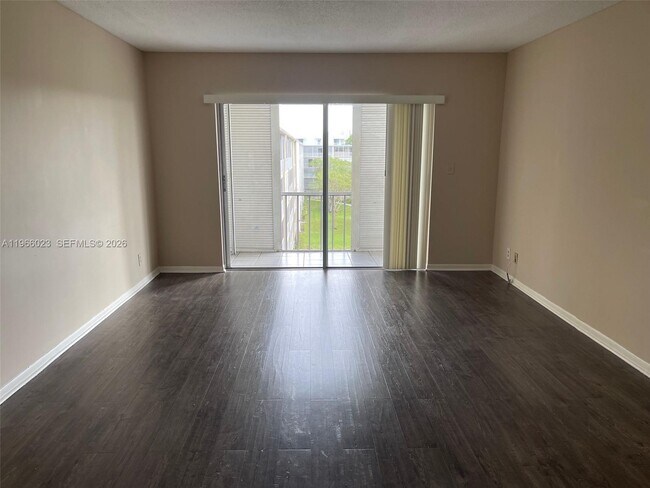 Building Photo - 4700 Washington St