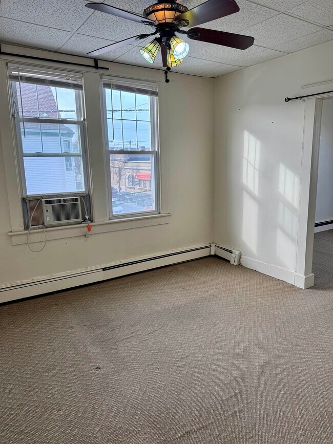 Building Photo - 4400 Liberty Ave