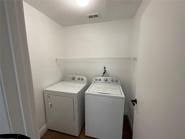 Building Photo - 745 Riggs Cir