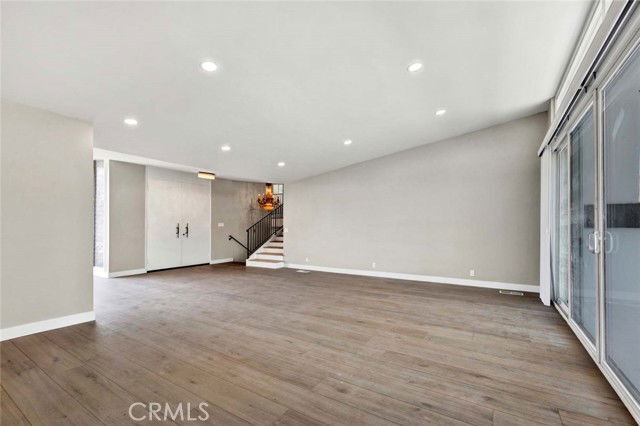 Building Photo - 4338 Fairway Dr