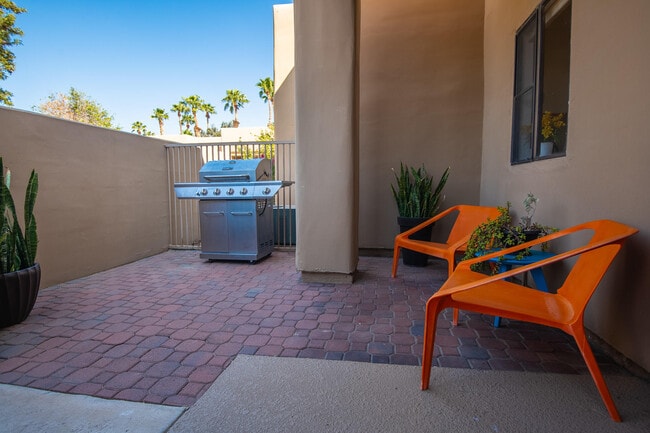 Building Photo - 67278 W Chimayo Dr