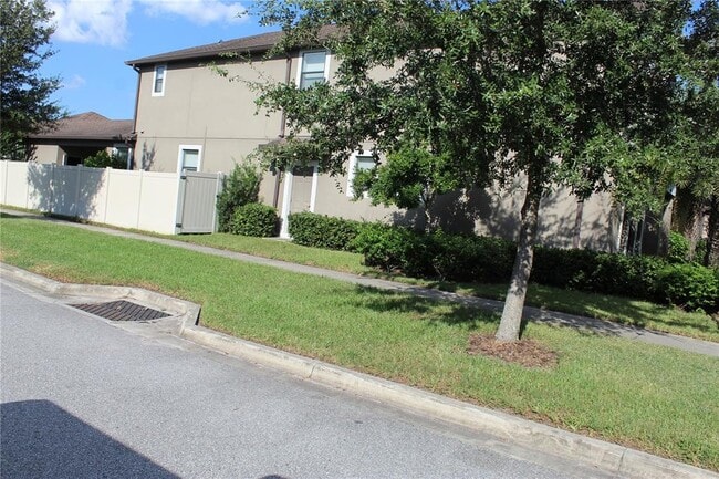 Building Photo - 28648 Tranquil Lake Cir