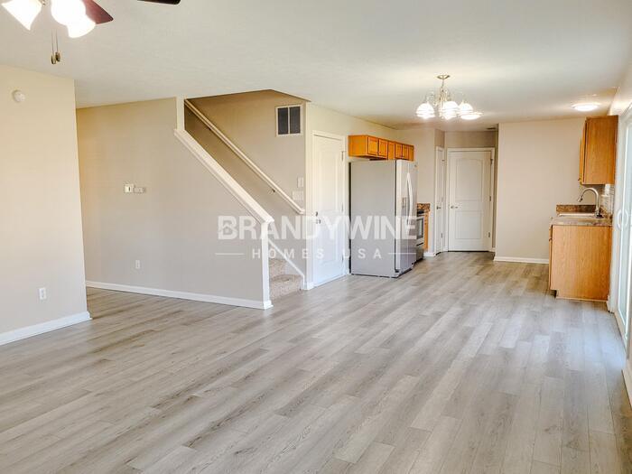 Building Photo - 11224 N Sashing Way