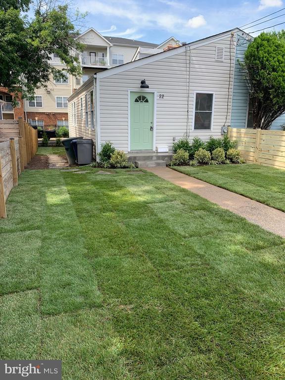 Building Photo - 22 E Reed Ave